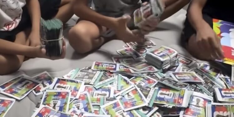 O hexa vem? Mãe compra 14 mil figurinhas da Copa do Mundo para o filho; entenda