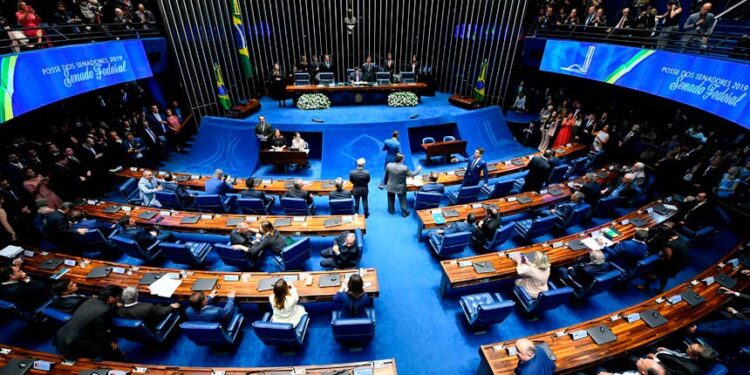 Em conversa com Alcolumbre, entidades produtivas defendem adiar PEC 6X1