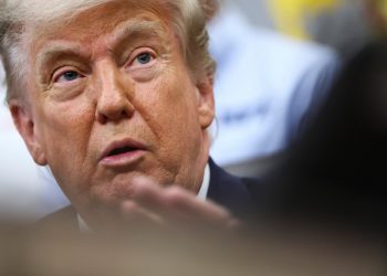 Trump revelará plano de apoio a carvão de US$700 milhões usando poderes de emergência